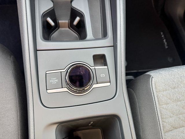 2025 Volkswagen Tiguan S photo 11