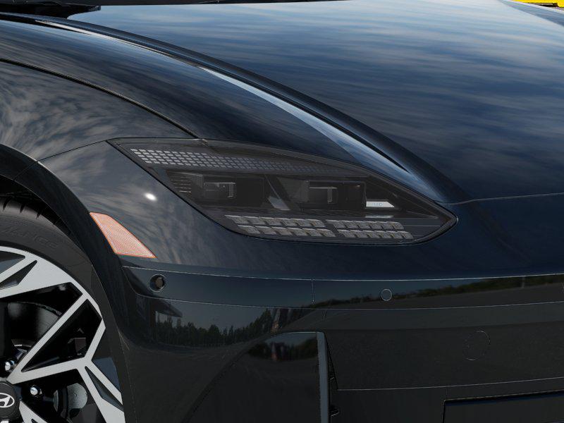2025 Hyundai Ioniq 6 Limited photo 9