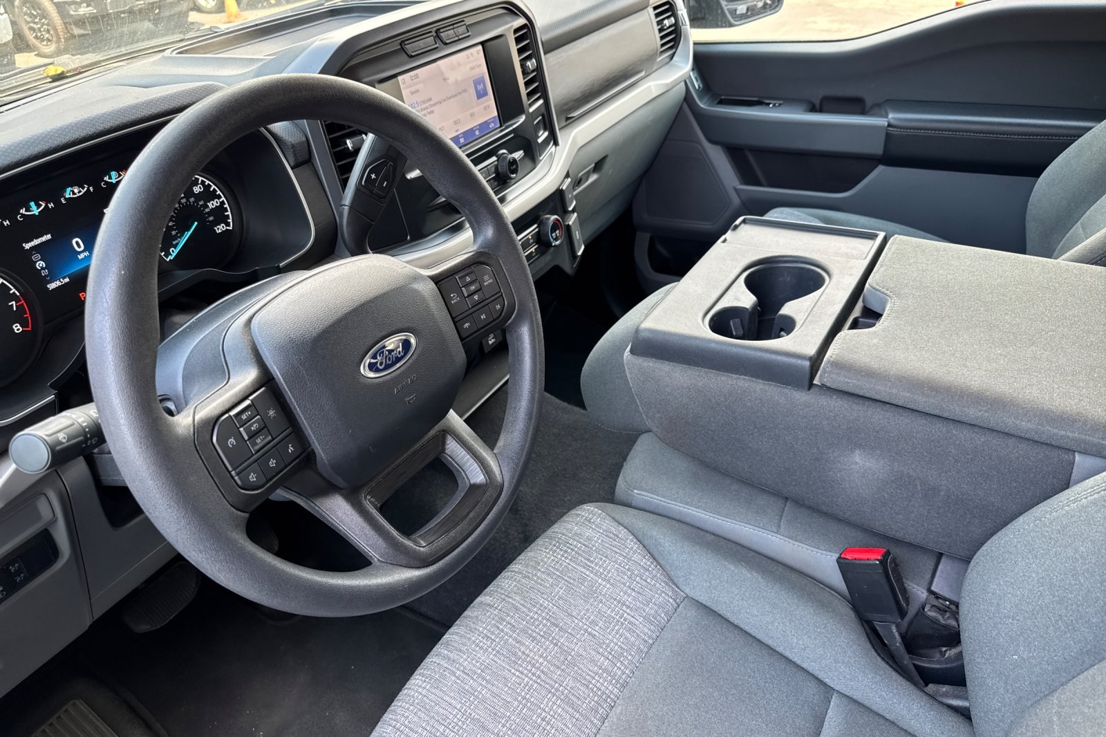 2023 Ford F-150 XLT photo 13
