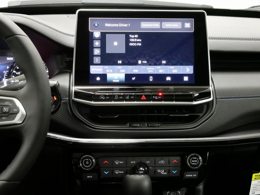 2025 Jeep Compass Limited photo 11