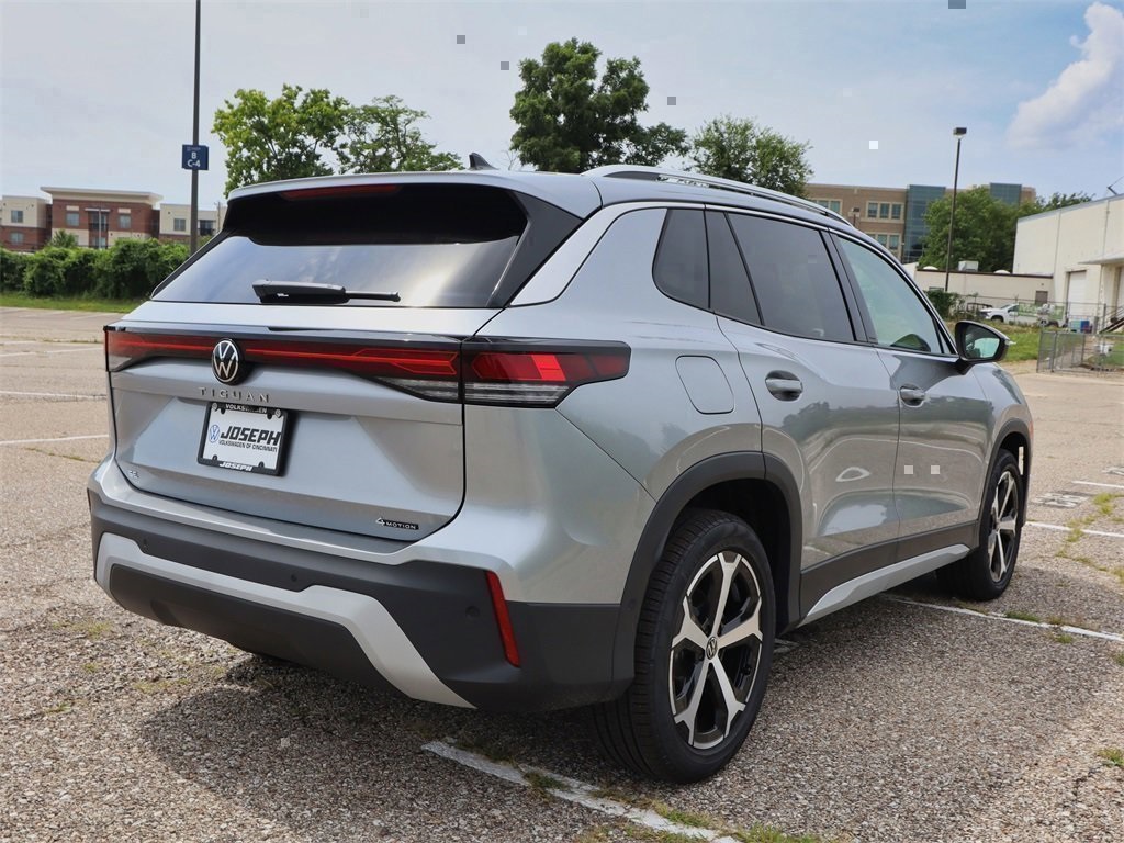 2025 Volkswagen Tiguan SE photo 4