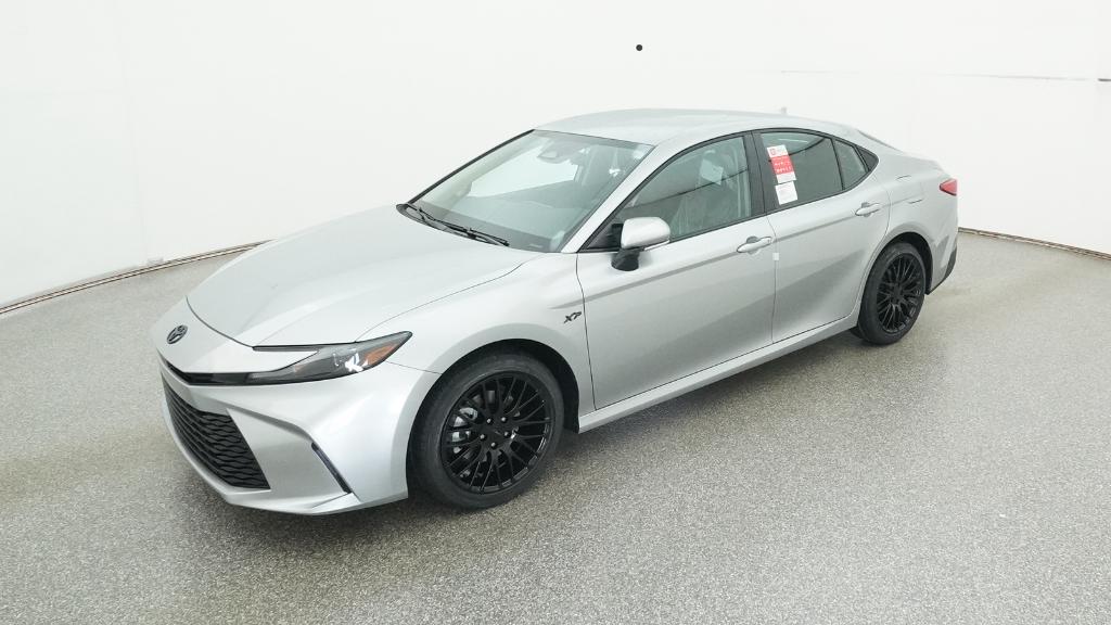 2026 Toyota Camry LE's photo