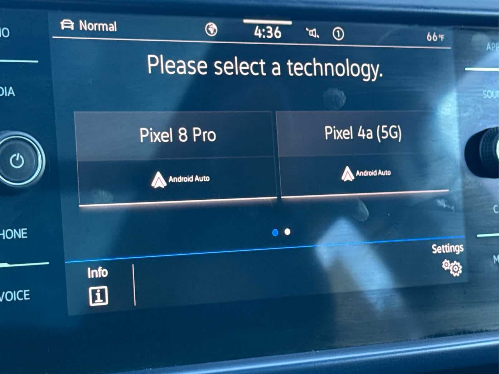 2022 Volkswagen Taos SE photo 34