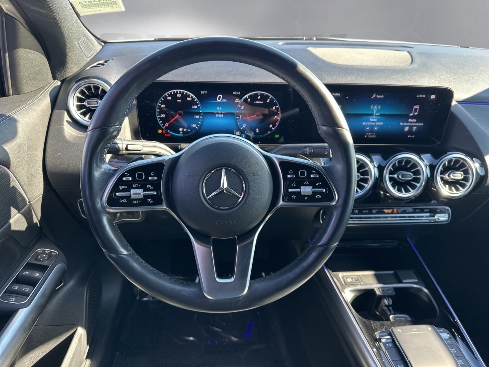 2023 Mercedes Benz GLA 250 4MATIC photo 3