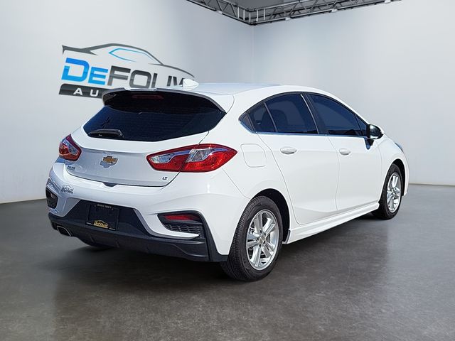 2017 Chevrolet Cruze LT photo 3