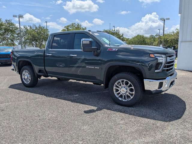 2025 Chevrolet Silverado LTZ photo 2