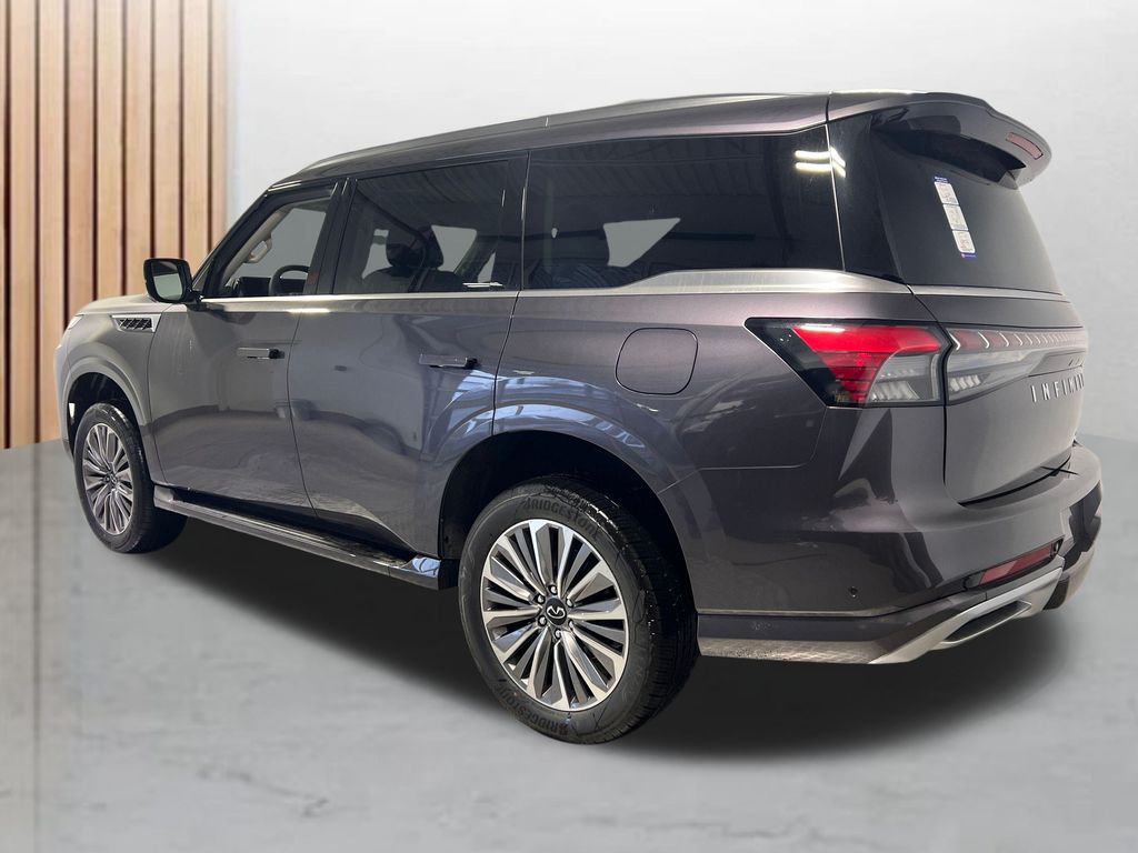 2025 Infiniti QX80 Luxe photo 3