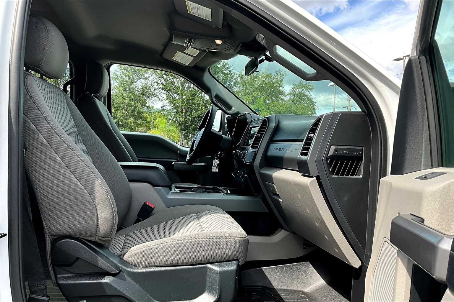 2020 Ford F-250 XLT photo 8