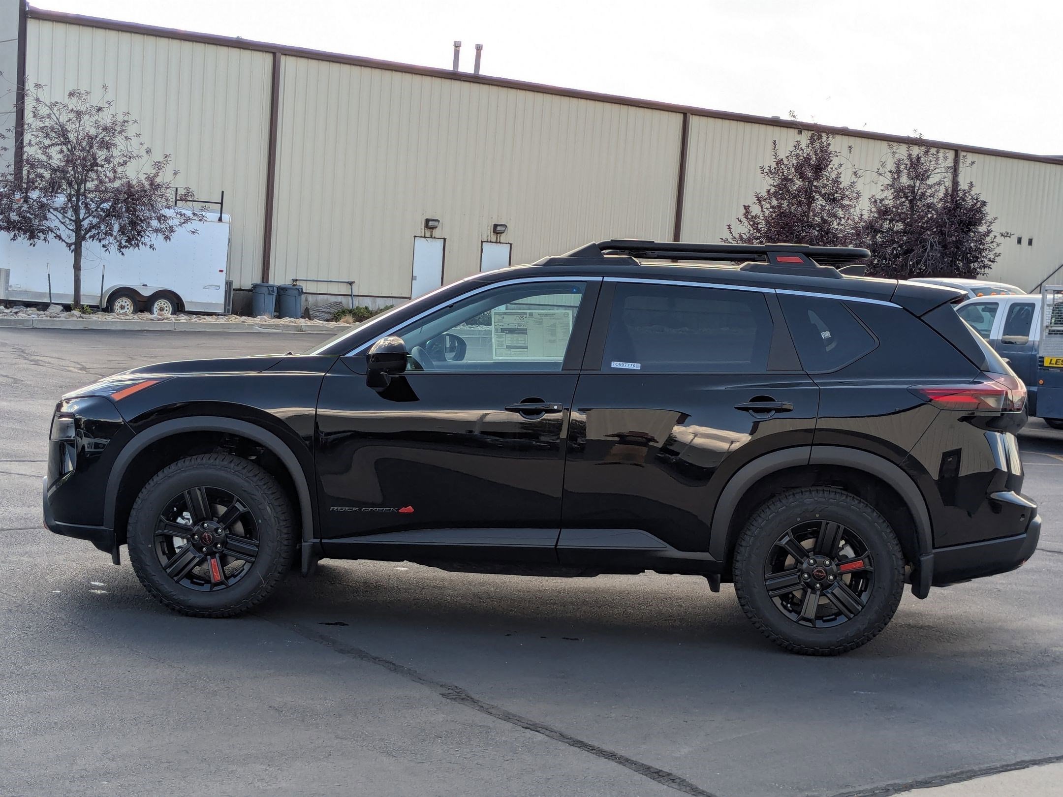 2026 Nissan Rogue SV photo 5