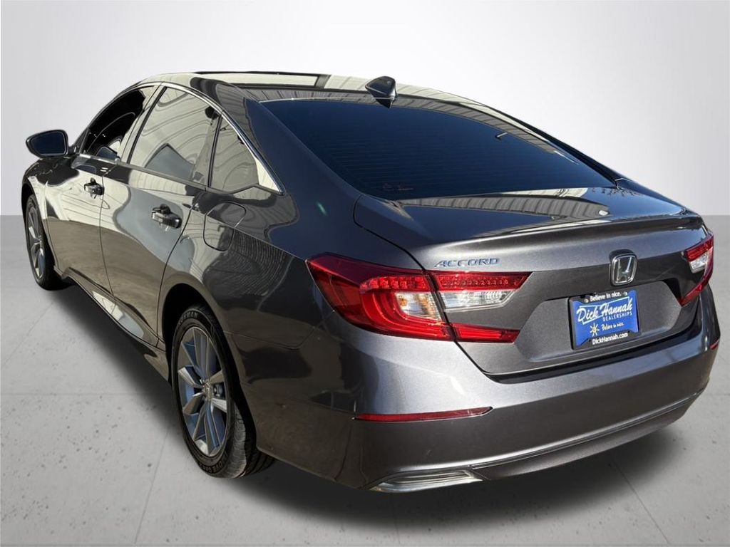 2022 Honda Accord LX photo 9