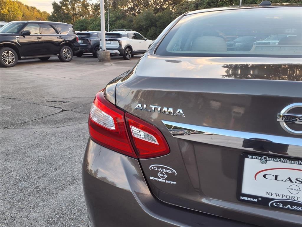 2016 Nissan Altima 2.5 SL photo 9