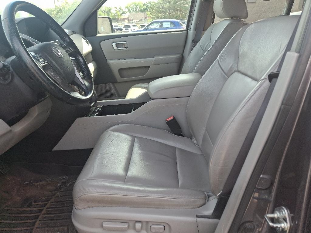 Used 2015 Honda Pilot EX-L with VIN 5FNYF4H56FB075644 for sale in Kansas City