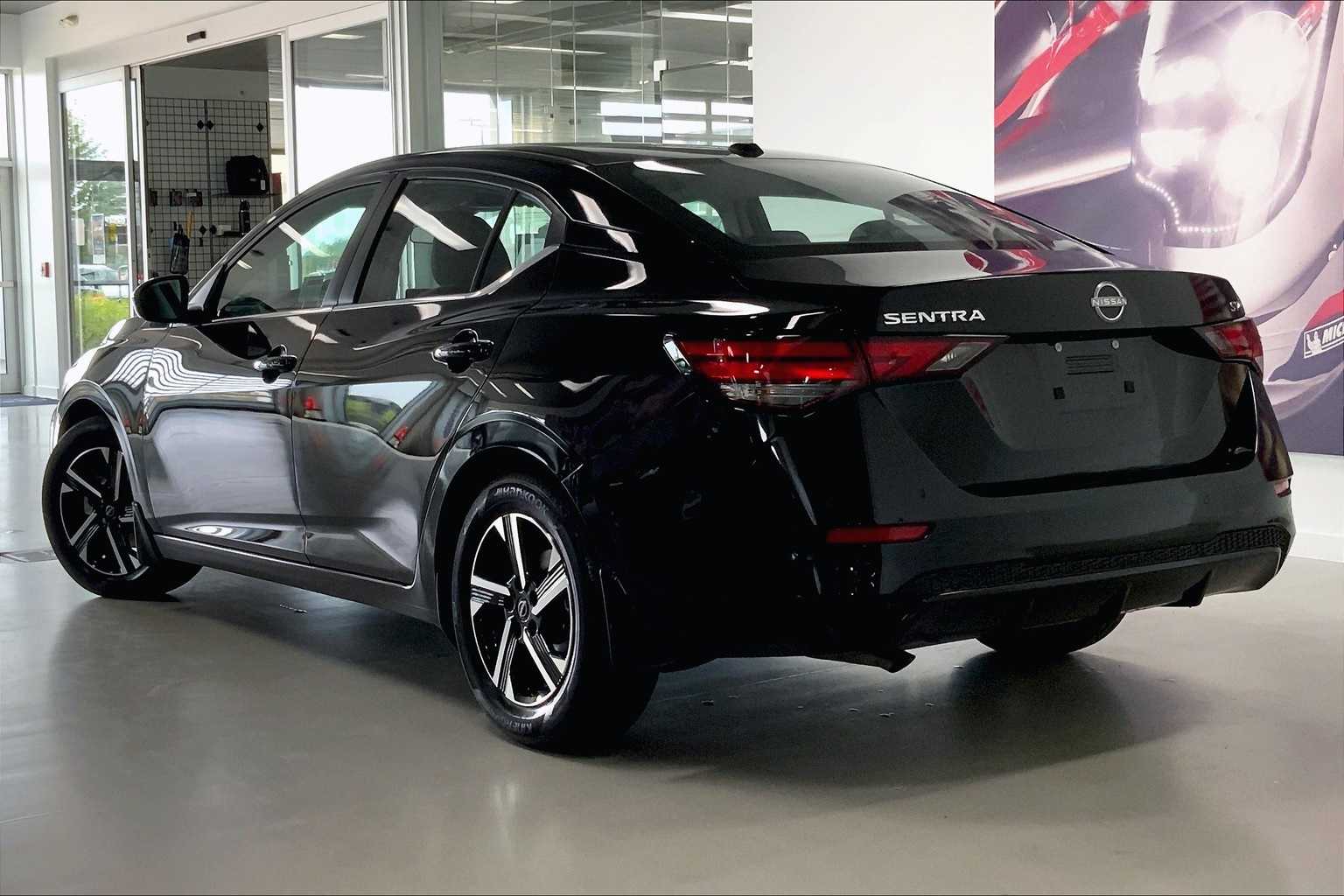 2024 Nissan Sentra SV photo 4