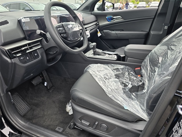 2026 Kia Sportage X-Line photo 3
