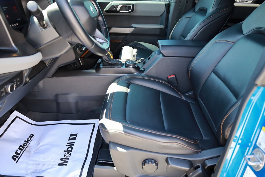 2021 Ford Bronco Base photo 9