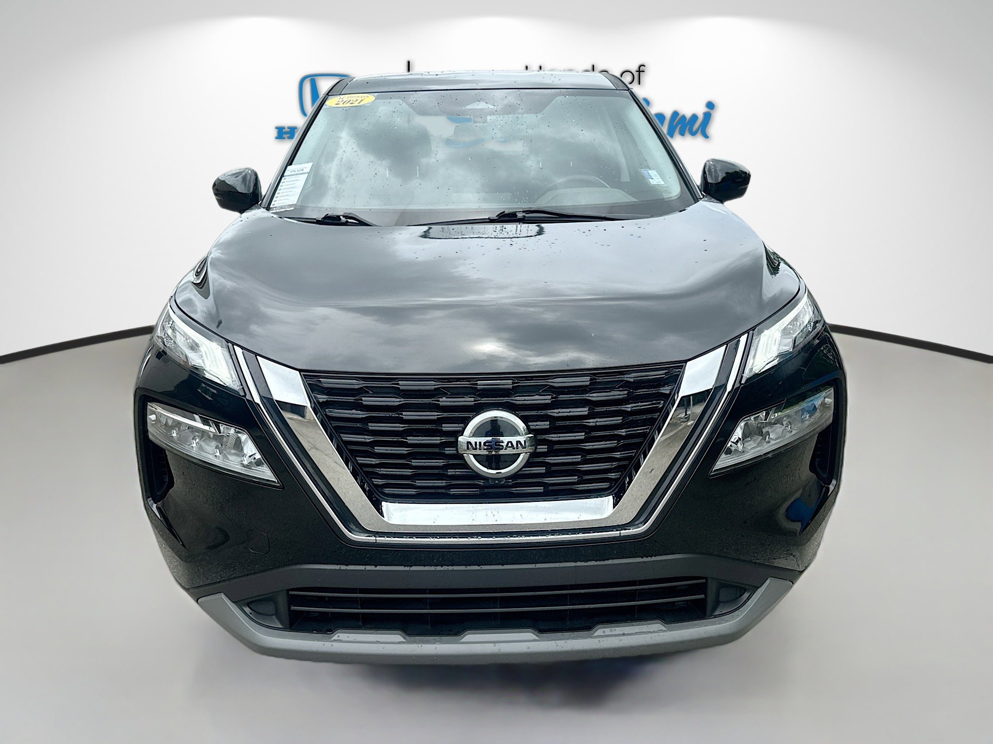 2021 Nissan Rogue SV photo 2