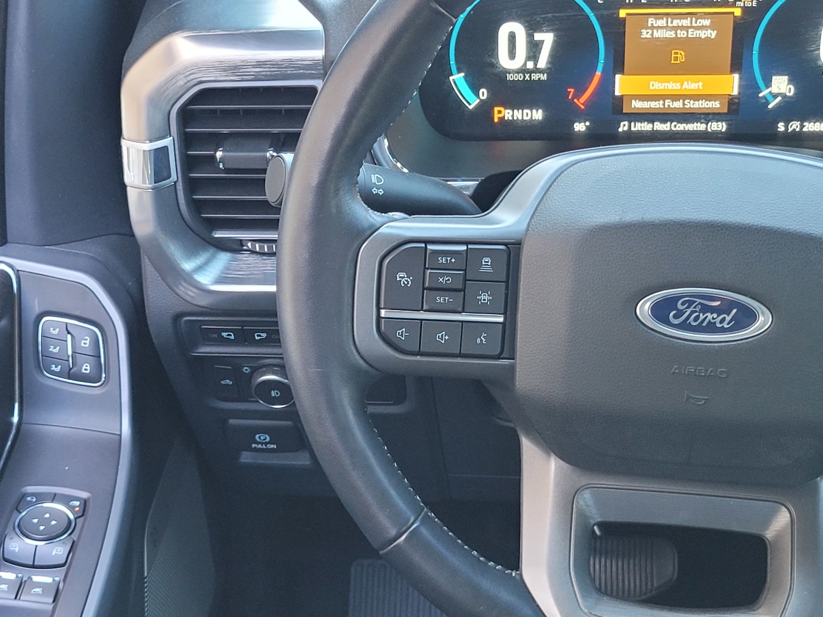 2021 Ford F-150 Lariat photo 13