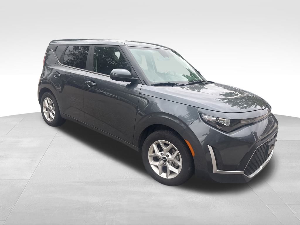 2023 Kia Soul LX photo 11