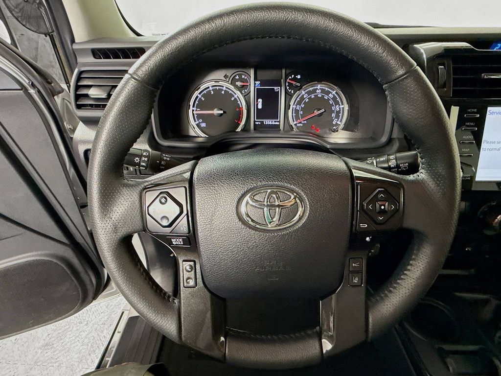 2024 Toyota 4Runner TRD 4WD photo 11