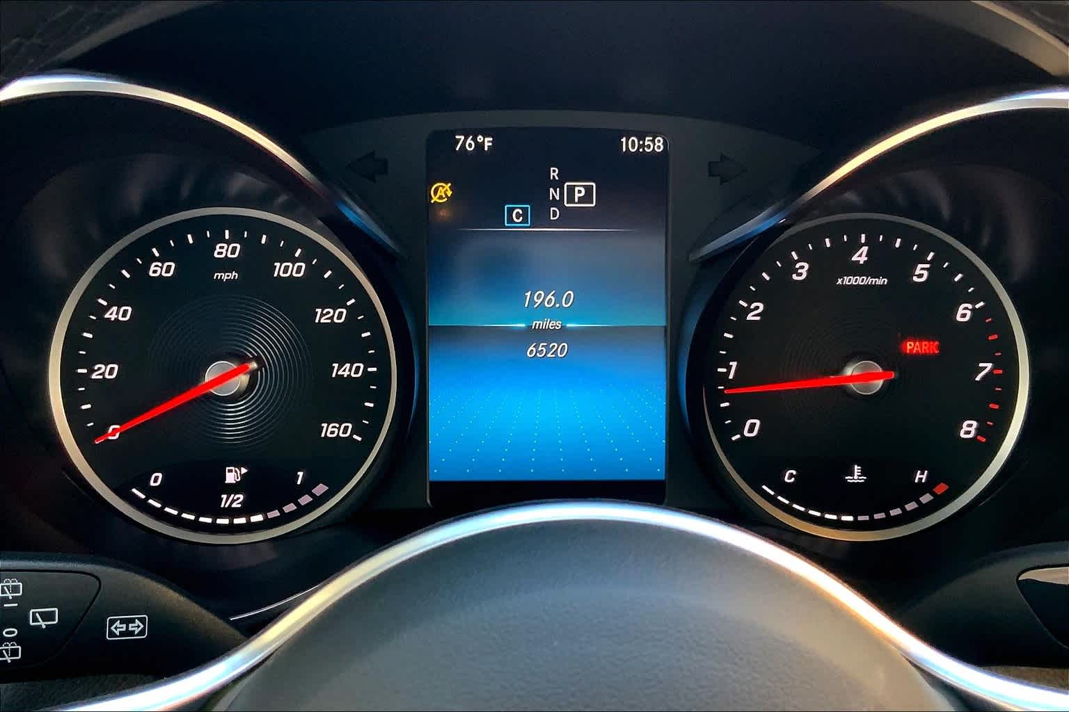 2022 Mercedes Benz GLC 300 photo 24