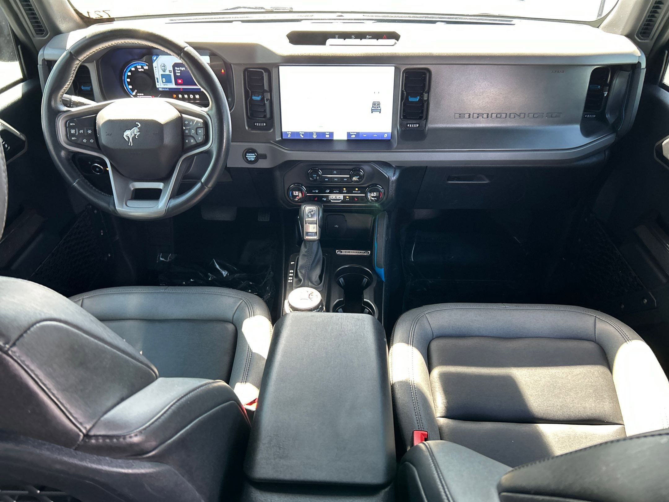 2024 Ford Bronco Black Diamond photo 16