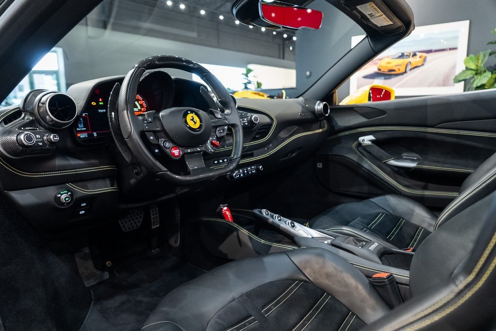 2022 Ferrari F8 Spider Base photo 20