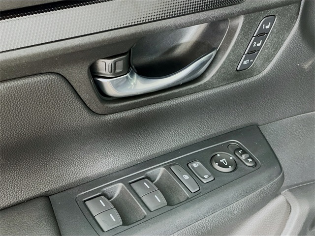2026 Honda CR-V Hybrid Sport-L photo 18