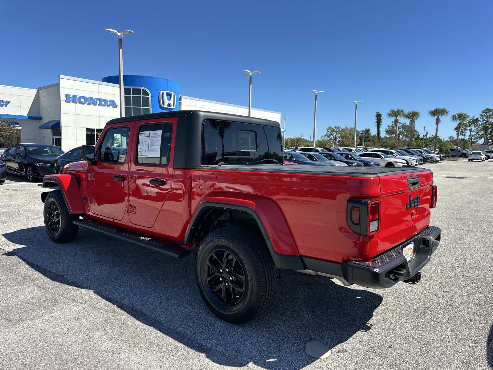 2022 Jeep Gladiator Sport Altitude photo 4