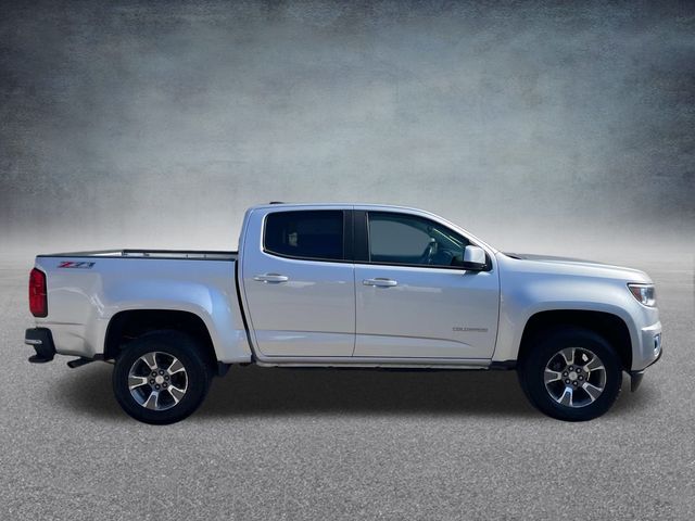 2015 Chevrolet Colorado Z71 photo 2