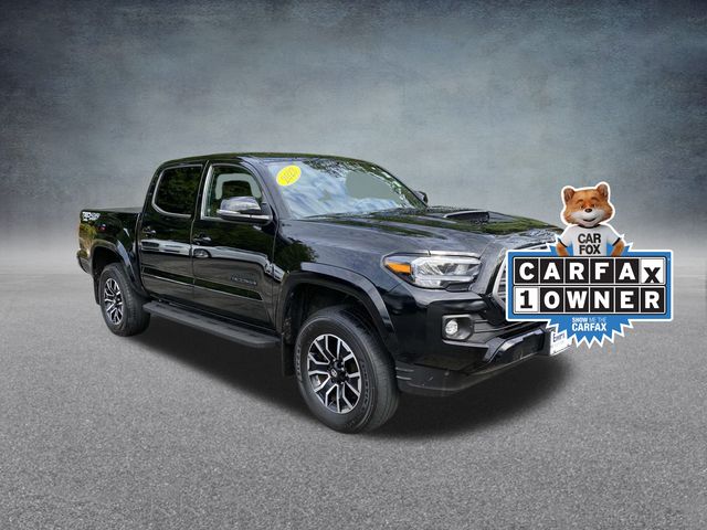 2023 Toyota Tacoma TRD Sport photo 2