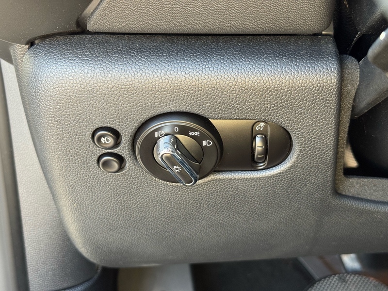 2017 Mini Cooper Convertible S photo 24