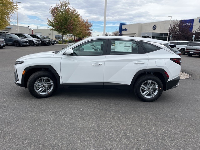 2026 Hyundai Tucson SE photo 2