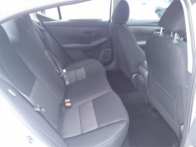 2025 Nissan Sentra SV photo 7
