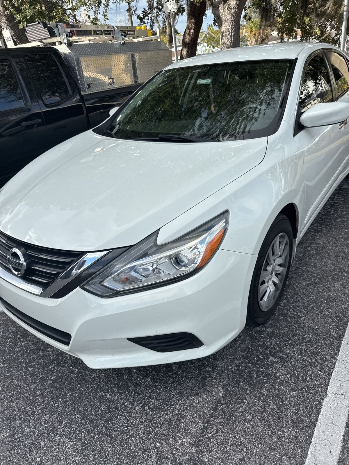 2018 Nissan Altima 2.5 S photo 2