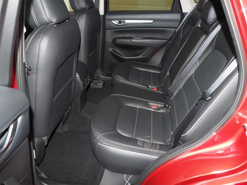 2025 Mazda CX-5 2.5 S Preferred photo 3
