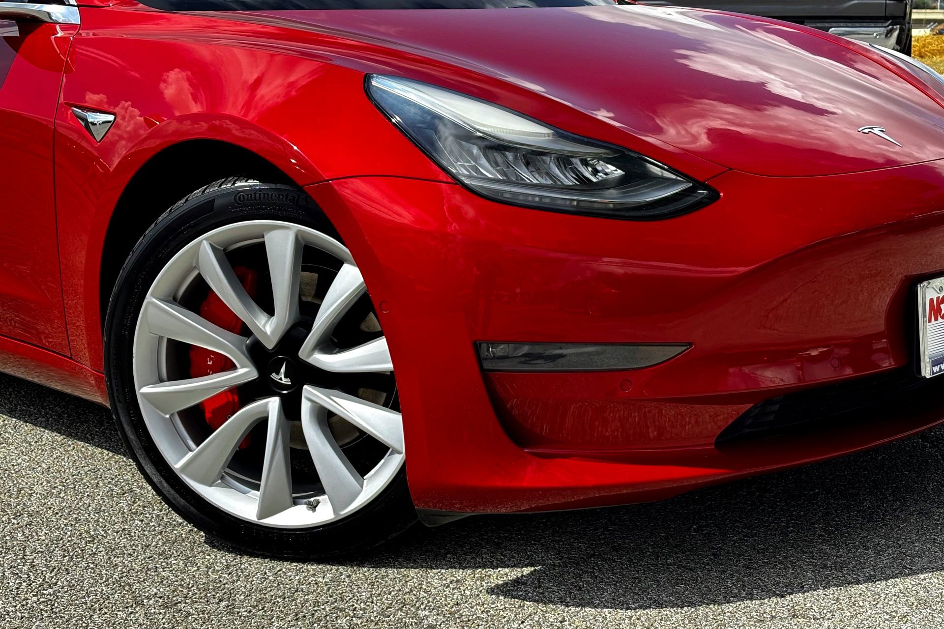 2018 Tesla Model 3 Long Range photo 3