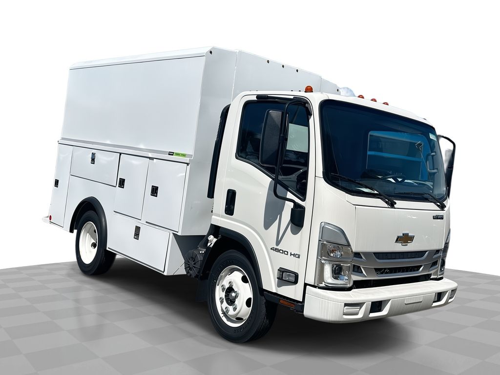 2024 Chevrolet Low Cab Forward Base's photo