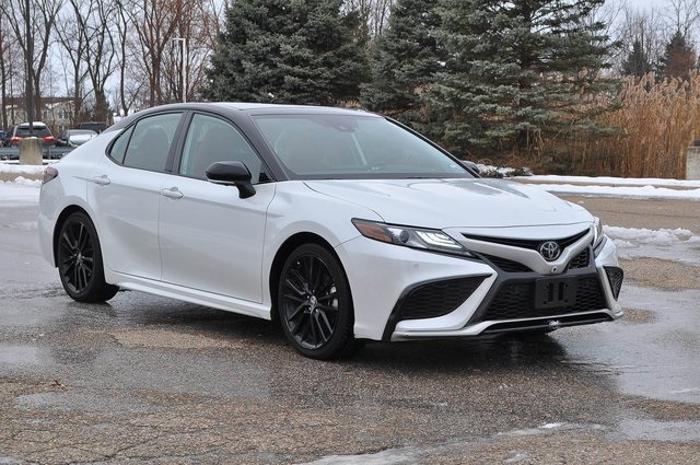 2024 Toyota Camry XSE's photo