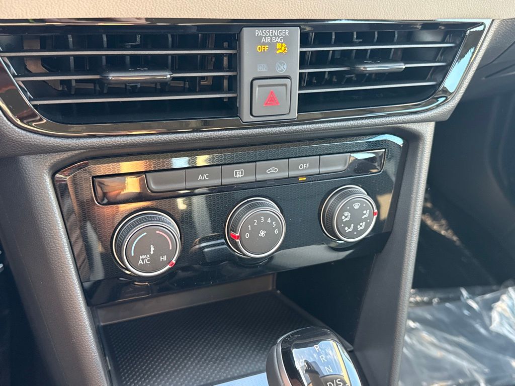 2025 Volkswagen Taos S photo 21