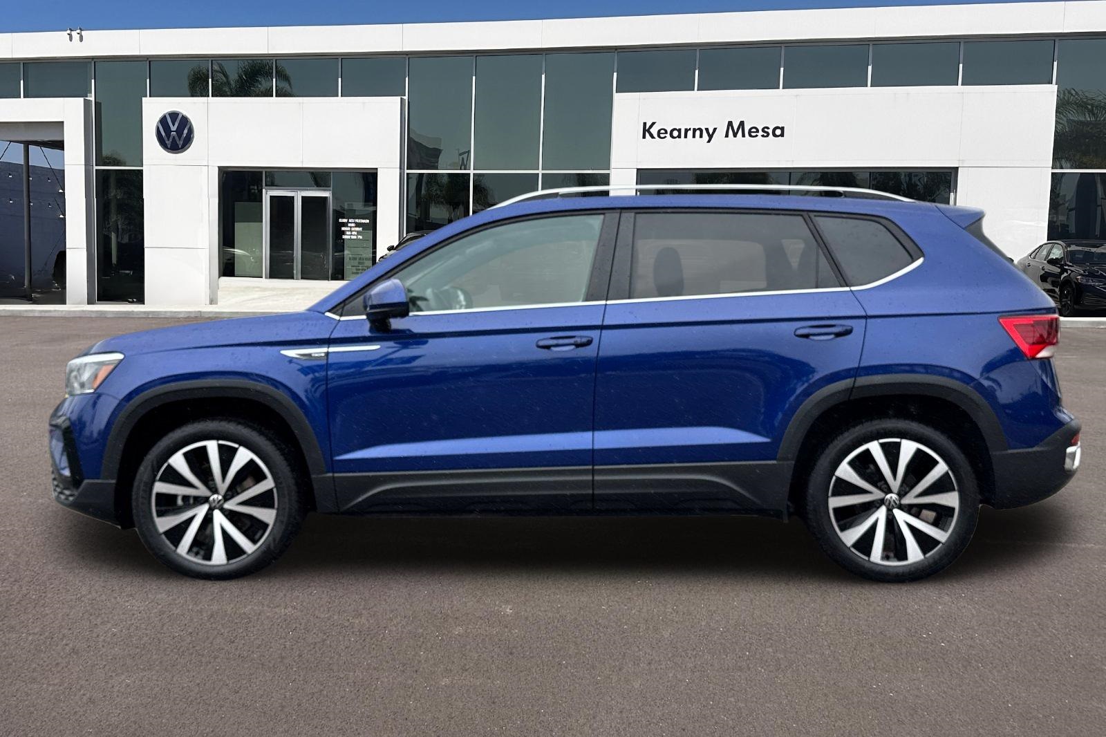 2024 Volkswagen Taos SE photo 7