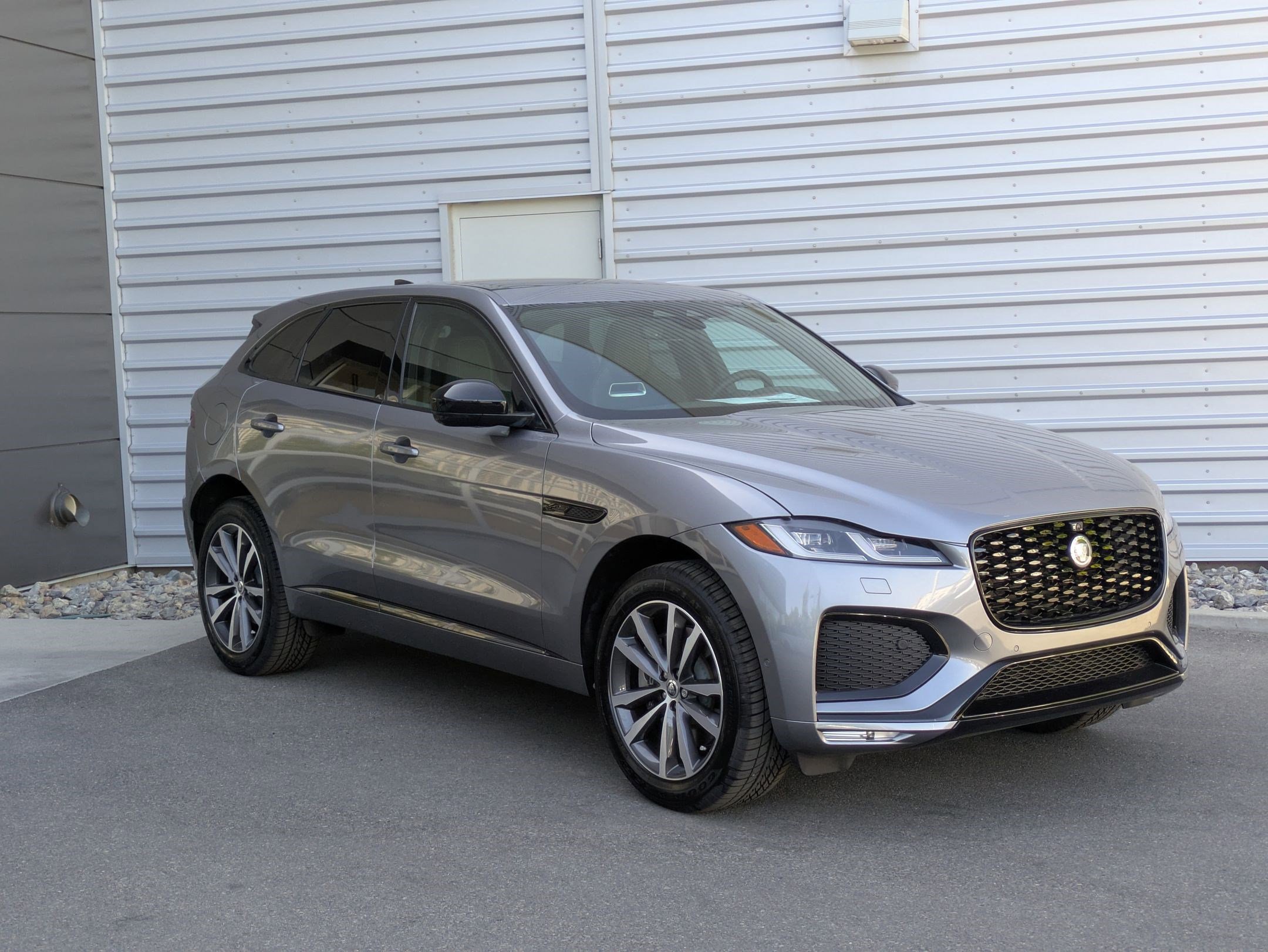 2026 Jaguar F-PACE P250 R-Dynamic S photo 7