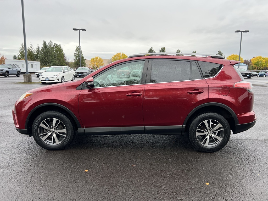 2018 Toyota RAV4 XLE photo 3