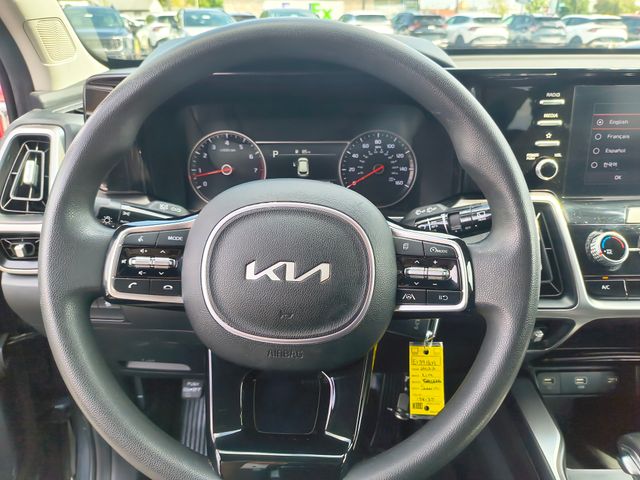 2022 Kia Sorento LX photo 5