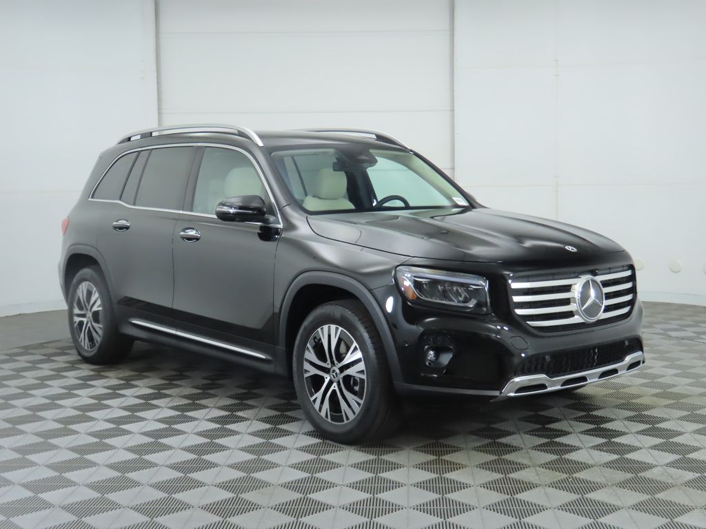2026 Mercedes Benz GLB 250 photo 3