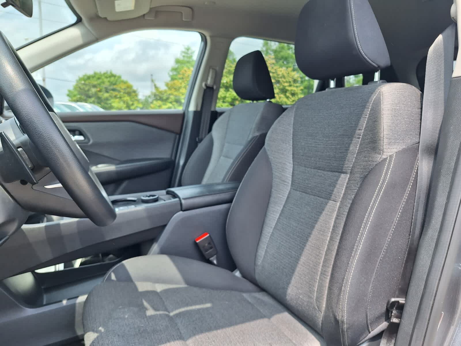 2023 Nissan Rogue SV photo 20
