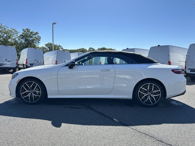 2023 Mercedes Benz E 450 4MATIC photo 4