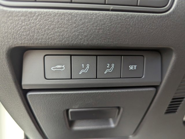 2025 Mazda Mazda3 2.5 s Preferred photo 18