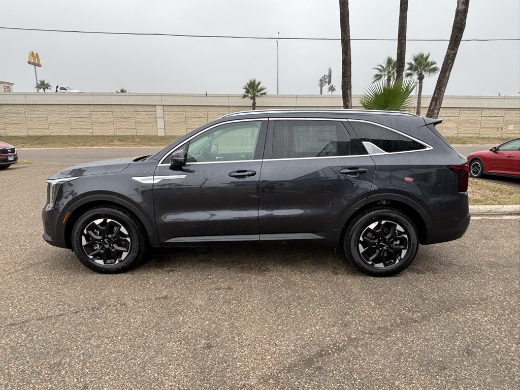 2025 Kia Sorento S photo 4
