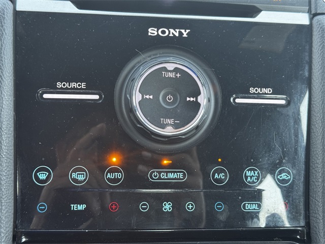 2018 Ford Taurus Limited photo 34