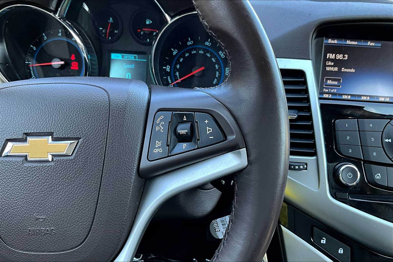 2014 Chevrolet Cruze photo 22
